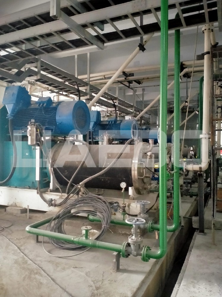 四川某大型鈦白粉企業1000L臥式砂磨機調試成功