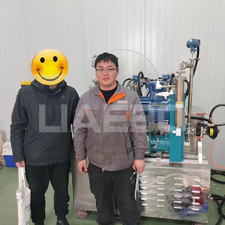 江蘇某公司3L雙動力納米砂磨機調試成功