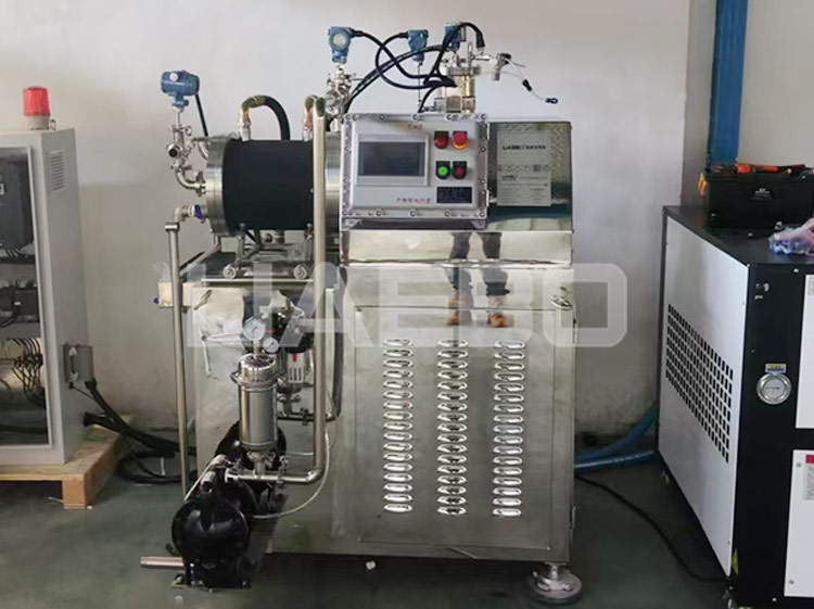 常州某機械有限公司 10L砂磨機調試成功