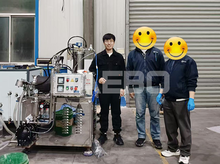 杭州某科技股份有限公司，5L棒塊陶瓷砂磨機(jī)調(diào)試成功